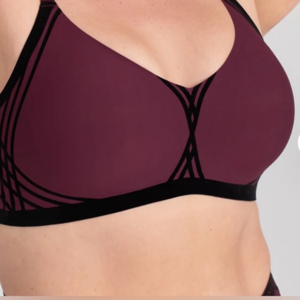 Honeylove Silhouette Bra in Burgundy "Fig" & Black Velvet Detail Size 1X